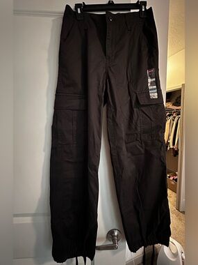 Levi’s Woman’s Cargo ‘94 Baggy Pants Size 26